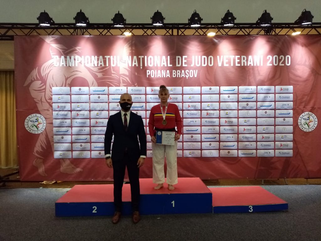 Remarcați la Campionatele Naționale de Judo pentru veterani.
