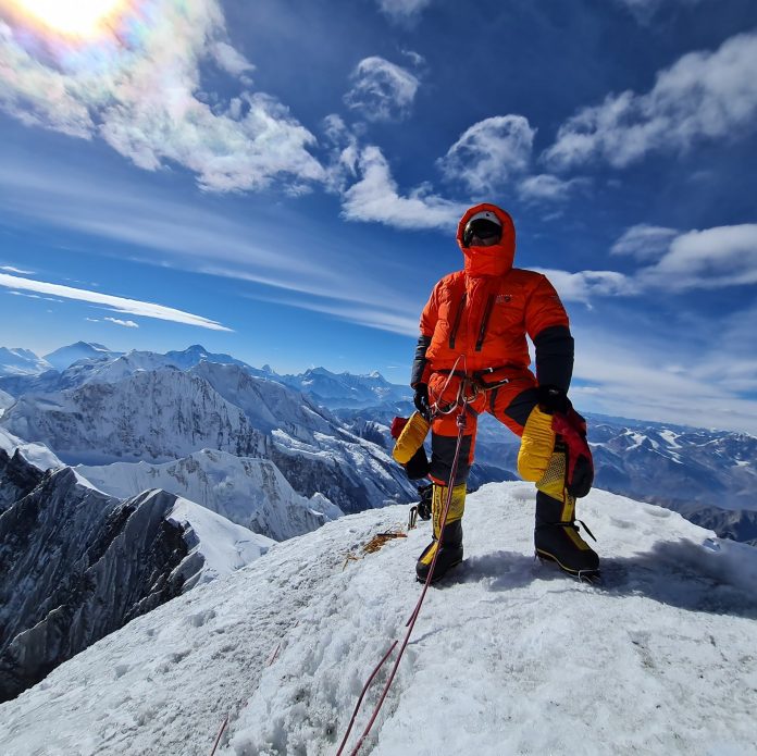 Marius Purice misiune îndeplinită pe Everest! Viața la 8848,86 metri!