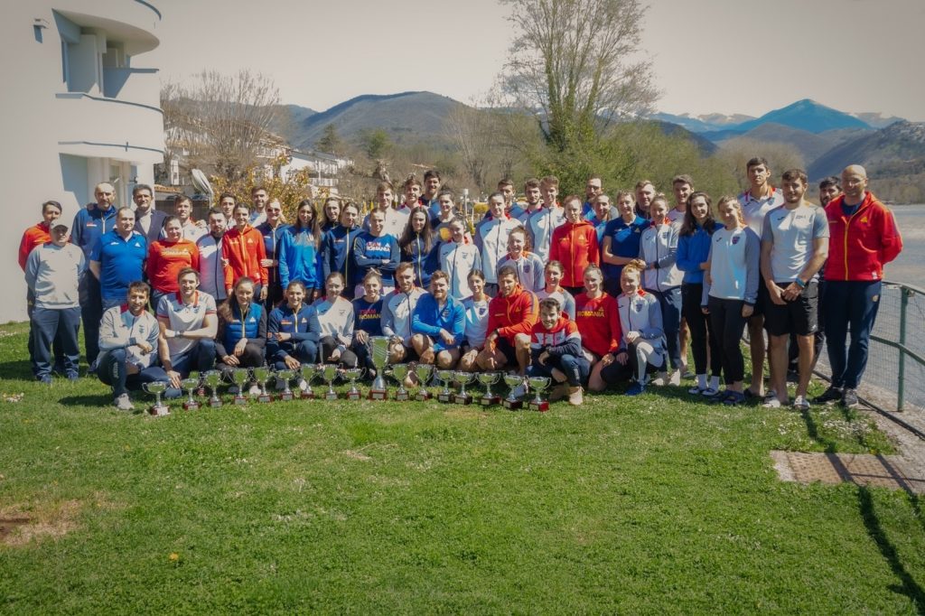 Succes la canotaj! La patru rame toate medaliile au fost cucerite de românce