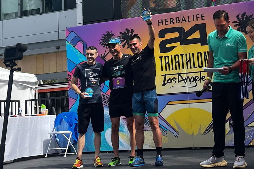 Ciprian Bălănescu a câștigat la triatlon sprint în competiția Herbalife24 Triathlon Los Angeles