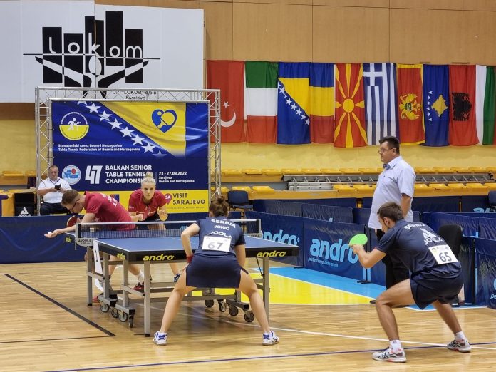 Andrei Istrate şi Adina Diaconu sunt campioni balcanici la tenis de masă