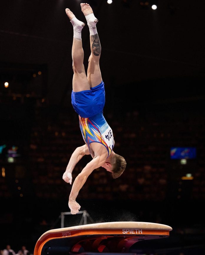 Gabriel Burtanete s-a calificat în două finale, la Campionatele Mondiale de gimnastică