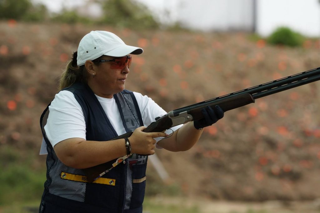 Lucia Mihalache va fi în continuare numărul unu în tirul sportiv românesc