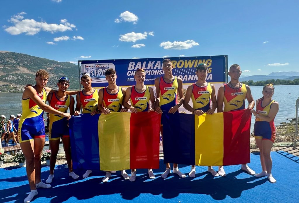 10 medalii pentru România la canotaj la Ioannina la întrecerile balcanice. 3 titluri balcanice obținute în capitala regiunii Epirus în Grecia. Orașul este situat pe partea de vest a lacului Pamvotis. 