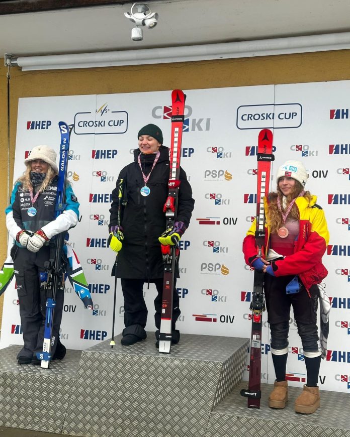 Sofia Moldovan e premiată la slalom în Italia.