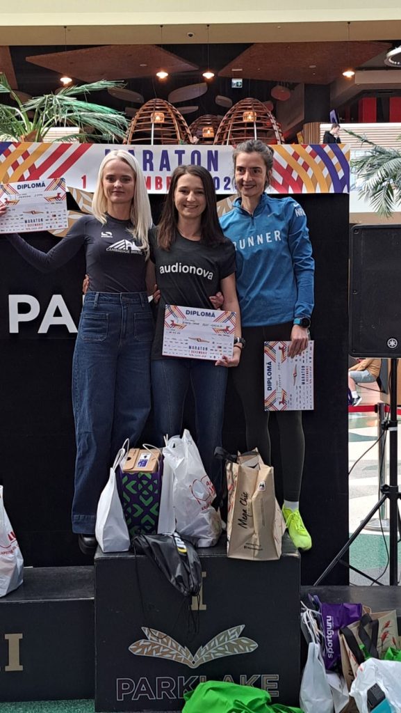 Bianca Ioana Rusu Eremia câștigă cursa 1 Decembrie Maraton 2025 - 11.4km.
