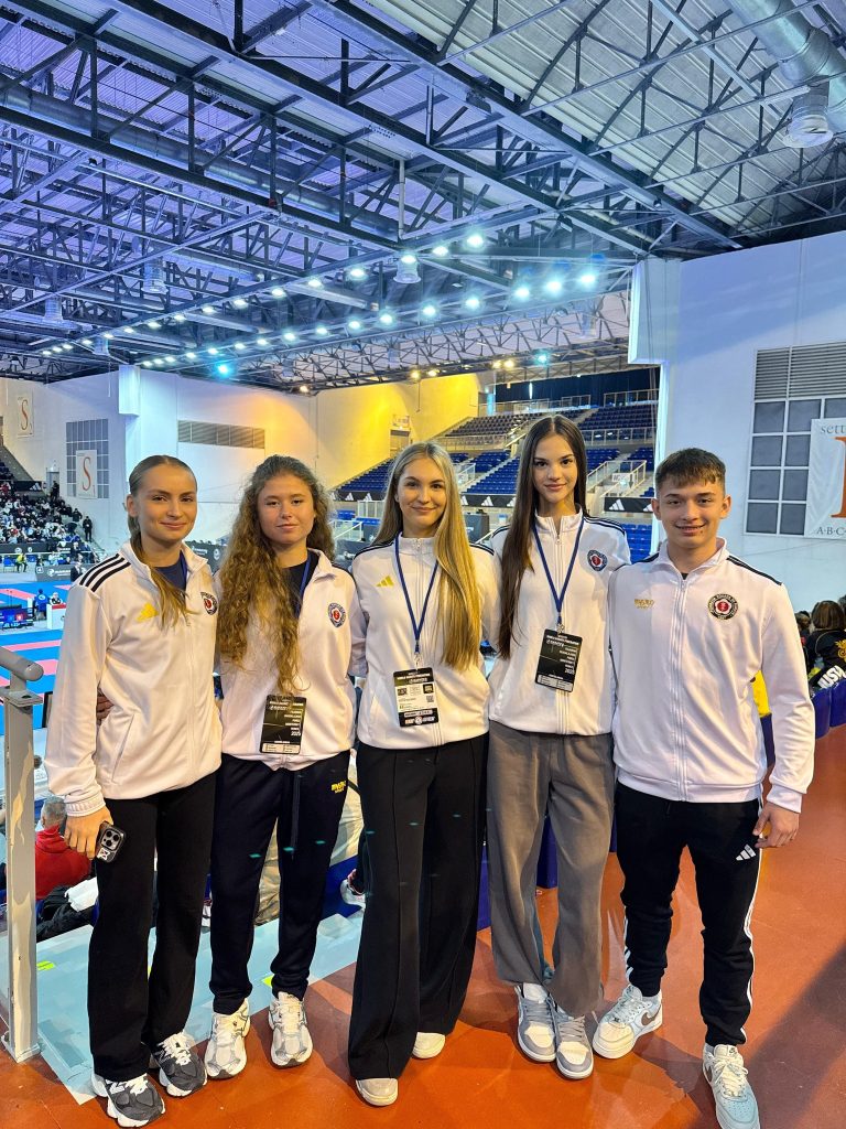 Răzvan Florea este medaliat la Karate în Italia