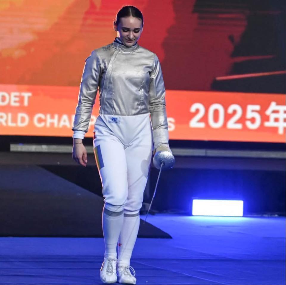 Argint la Tbilisi pentru Amalia Covaliu. La concursul feminin din Georgia au participat opt sabrere din România.
