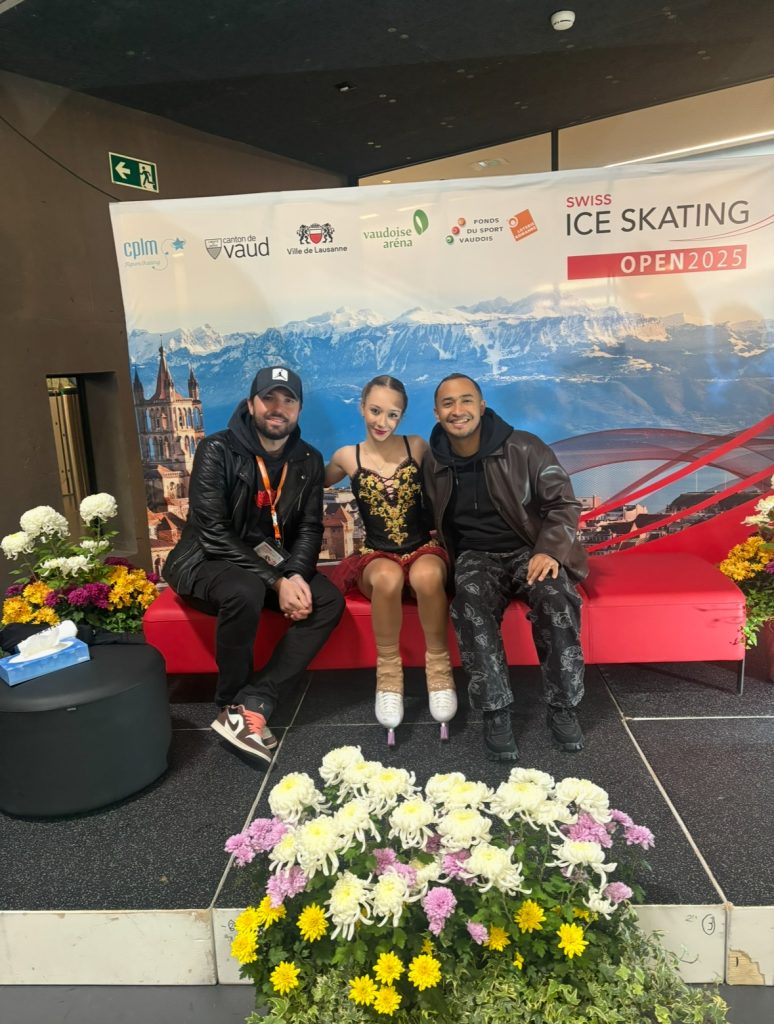 Andreea Cristiana Maria Lazăr patinează și câștigă. Totul a început la vârsta de 7 ani. A fost descoperită de antrenoarea Monalisa Natalia Prodea. 