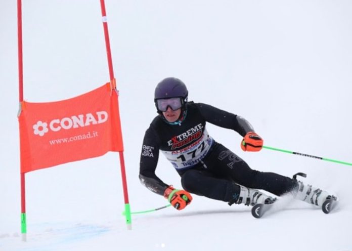 Luca Pastorcici succes în schiul internațional! Performanță care se construiește prin muncă susținută și decizii curajoase.