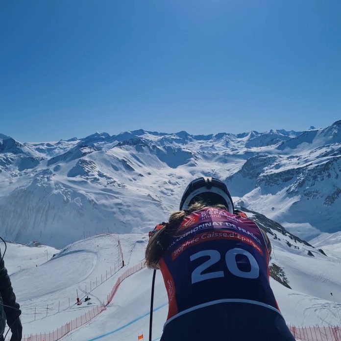 Rezultate importante pentru reprezentantele României la Campionatele Naționale din Franța și Slovacia. Ania Caill și Sofia Moldovan au evoluat la Coborâre,Slalom Uriaș.